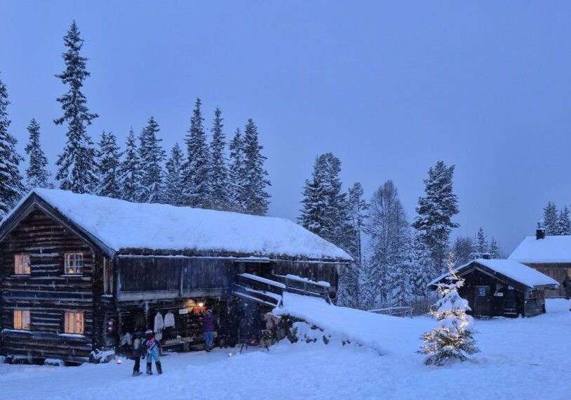 PHOTO 1 Christmas market in norway by Drue Fergison Yes, Christmas cards do exist in real life! Snowy view of the Christmas Market held on campus in Rauland, Norway.